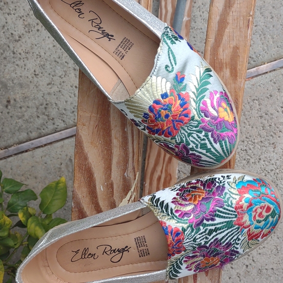 Ellen Rouge Slip on Faux Espadrilles Embroidery Upper - Picture 6 of 8